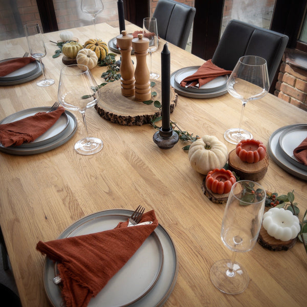 How to Style An Autumnal Table