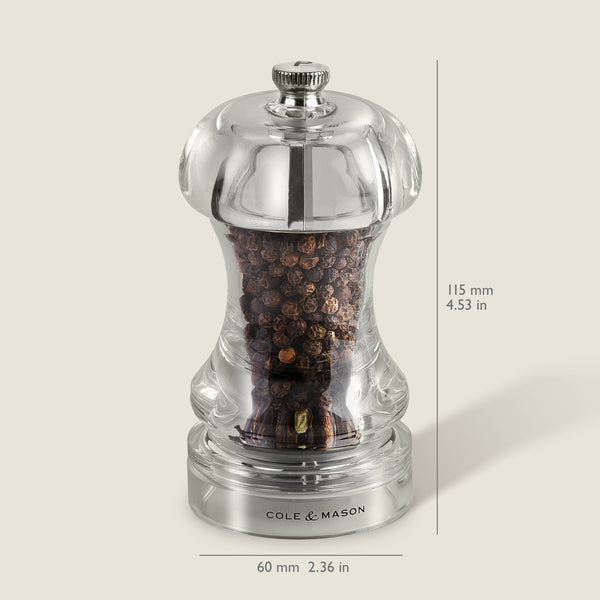 #115mm#pepper
The Cole & Mason Acrylic Capstan Salt & Pepper Mills feature clear acrylic bodies and a carbon steel mechanism for smooth grinding. Measuring 115 mm tall by 60 mm wide, they’re part of the brand’s premium collection.